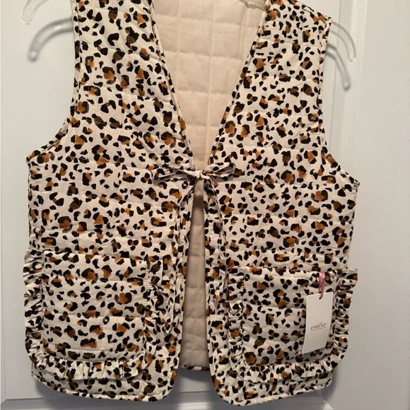 Entro Animal Print Quilted Vest - Picture 1 of 3